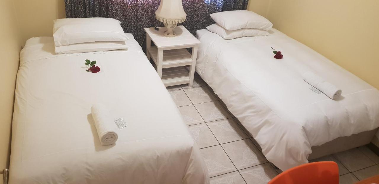 Ebenezer Guesthouse Bluewater Bay 포트엘리자베스 외부 사진