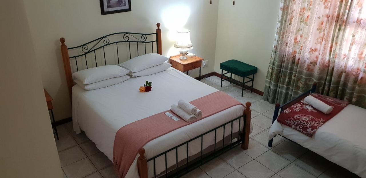 Ebenezer Guesthouse Bluewater Bay 포트엘리자베스 외부 사진