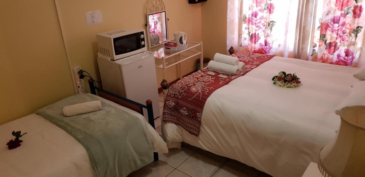 Ebenezer Guesthouse Bluewater Bay 포트엘리자베스 외부 사진